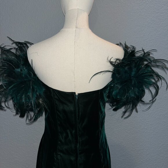 80'S VICTOR COSTA for I. MAGNIN EMERALD GREEN VELVET & FEATHER COCKTAIL DRESS 4 - Picture 7 of 10